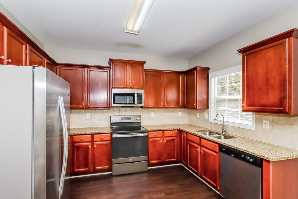 Building Photo - 14510 Asheton Creek Dr