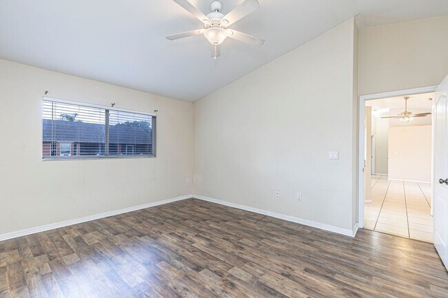 Building Photo - 9084 Caloosa Rd