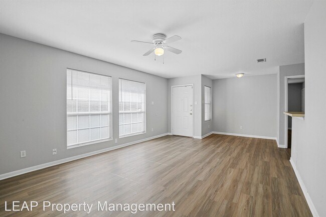 Building Photo - 3 br, 2 bath House - 919 Potomac Dr