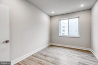 Building Photo - 1518 N 8th St