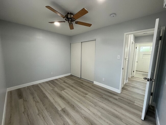 Building Photo - MOVE IN READY 2+1 in Panorama City FOR LEASE!