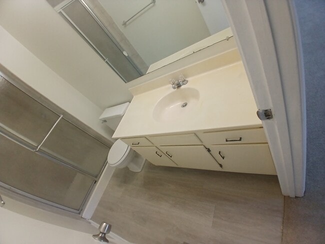 Building Photo - 103 Joyceton Terrace