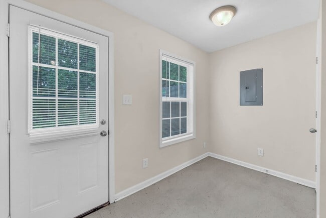 Building Photo - 784 Cherrybark Ln