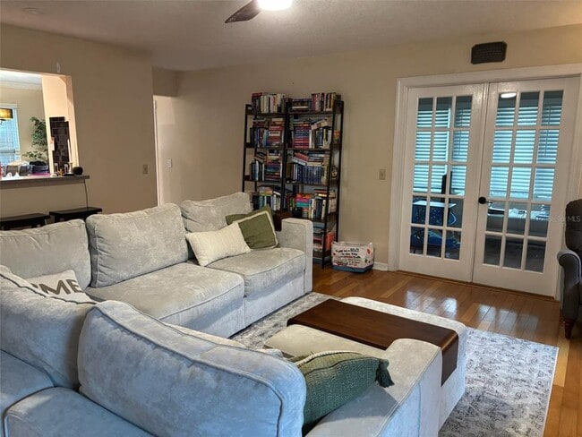 Building Photo - 3031 Pine Forest Dr