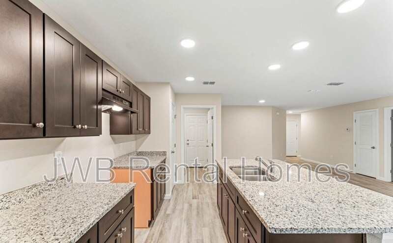 Building Photo - 5428 Chenango Blvd