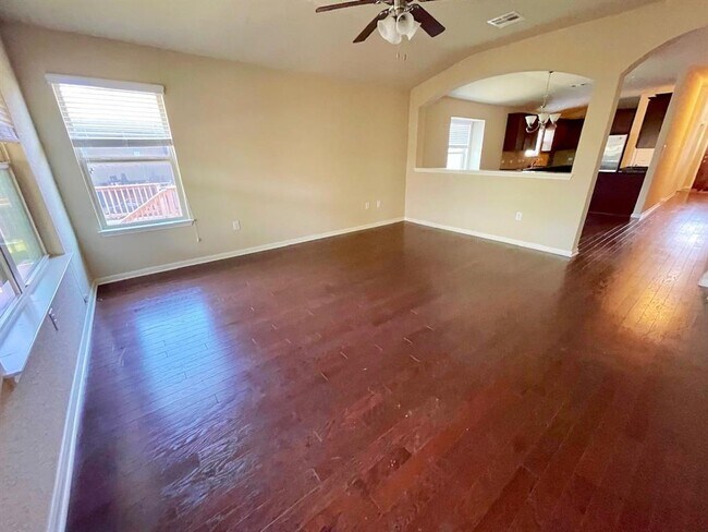 Building Photo - 406 Parkside Dr