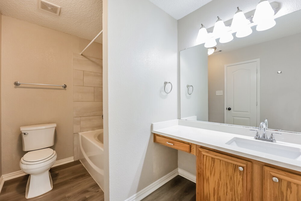 Building Photo - 5904 Heatherglen Terrace