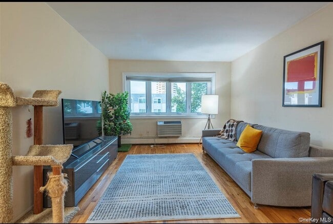 Building Photo - 18-16 Bell Blvd