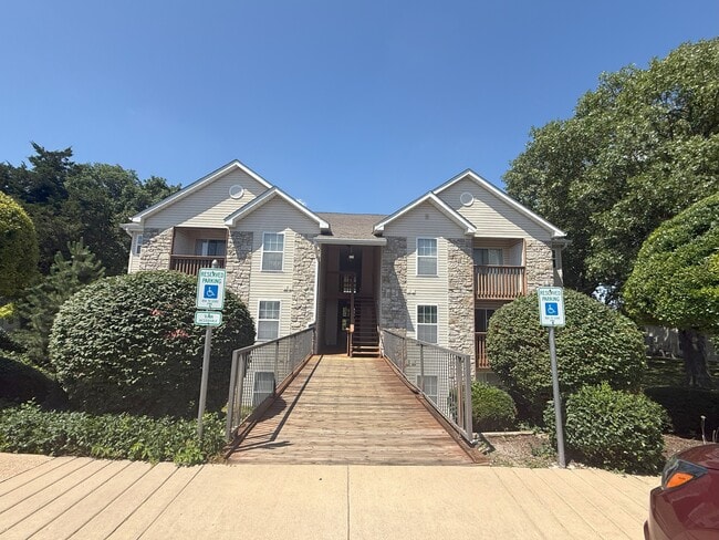Building Photo - 110 Vixen Cir
