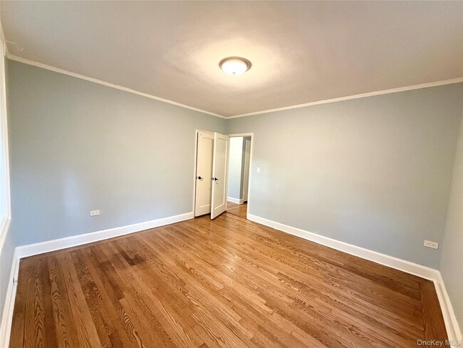 Building Photo - 412 Larchmont Acres