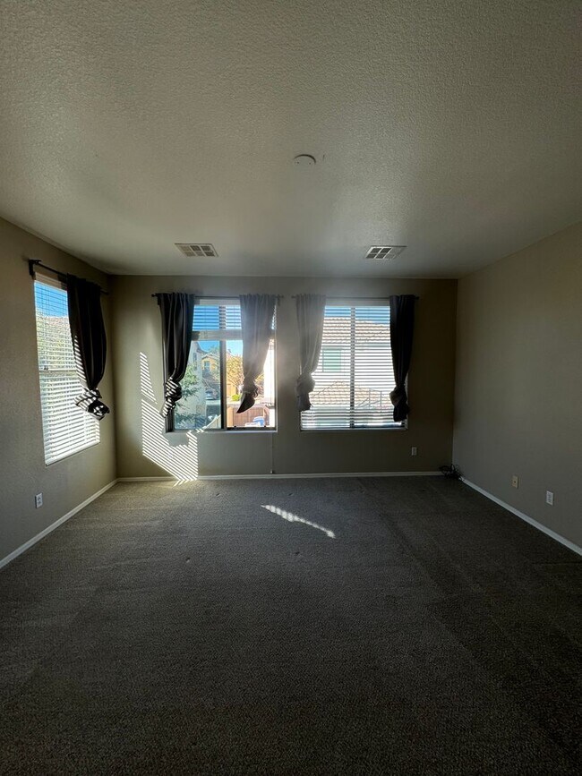 Building Photo - 4 bedroom in Sun Groves in Chandler