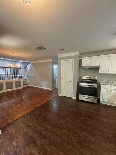 Building Photo - 1143 Memory Ln