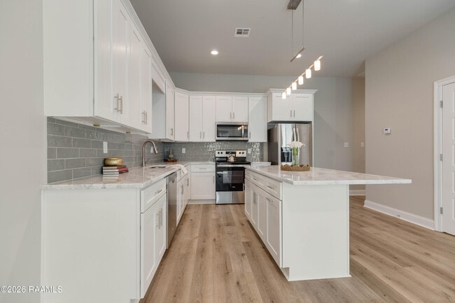 Building Photo - 102 Canvasback Dr