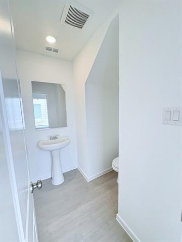 Building Photo - 6234 Sanderling St