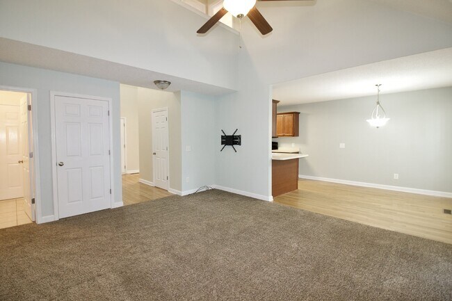 Building Photo - Great 3 bed + bonus house in Aberdeen