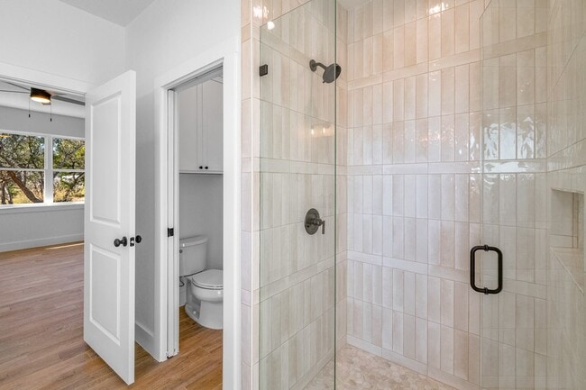 Building Photo - 130 Homer Dr W