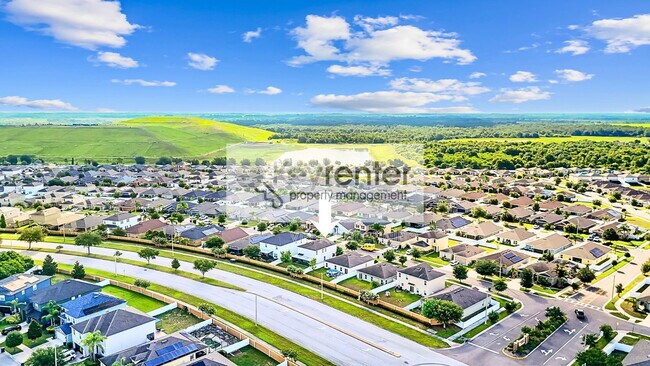Building Photo - 14517 Dunrobin Dr