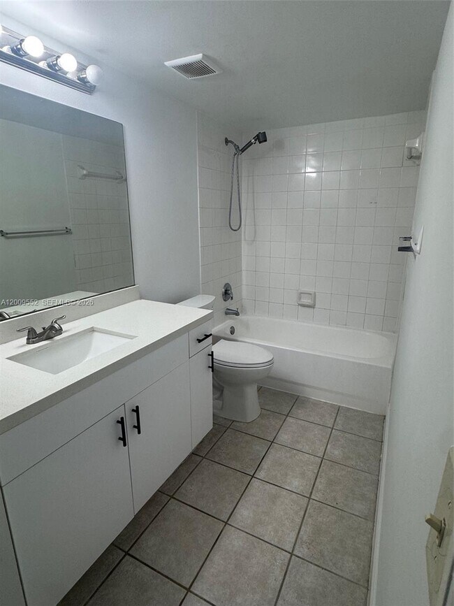 Building Photo - 5065 Wiles Rd