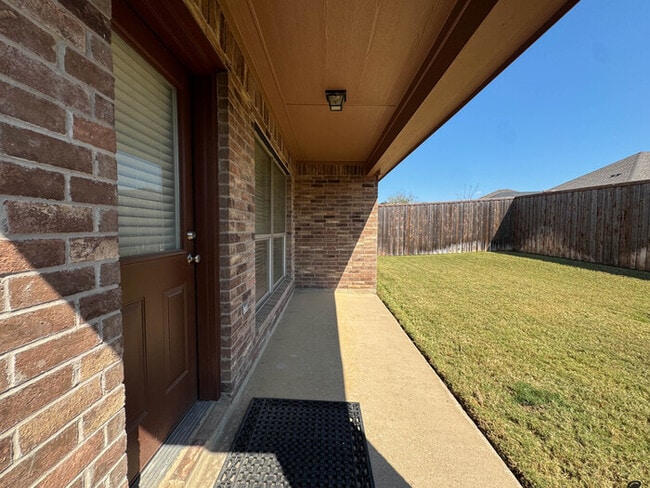 Building Photo - 44 Heron Dr