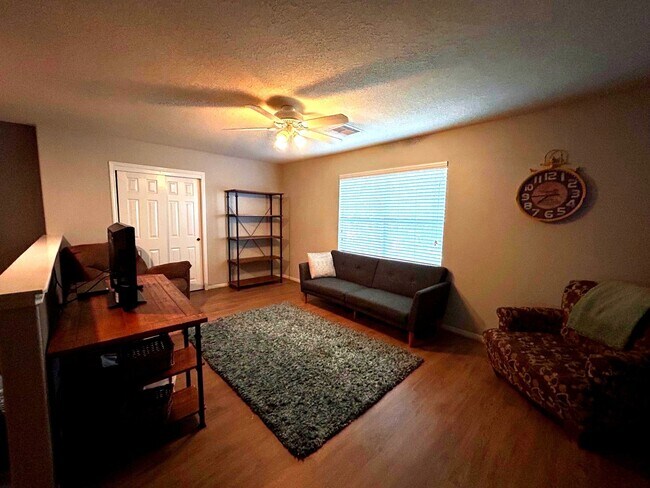 Building Photo - 2351 Urban Forest Ct