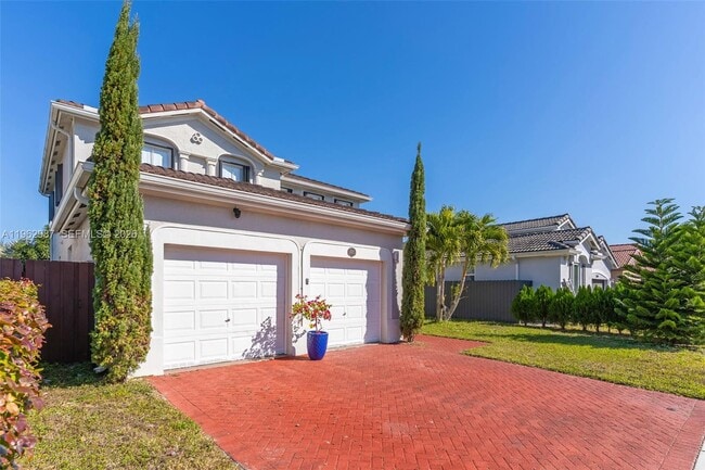 Building Photo - 16605 SW 55th Terrace