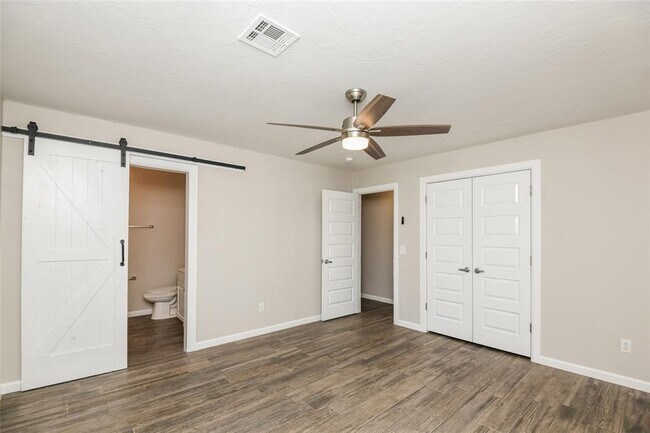 Building Photo - 5713 NW 33rd St