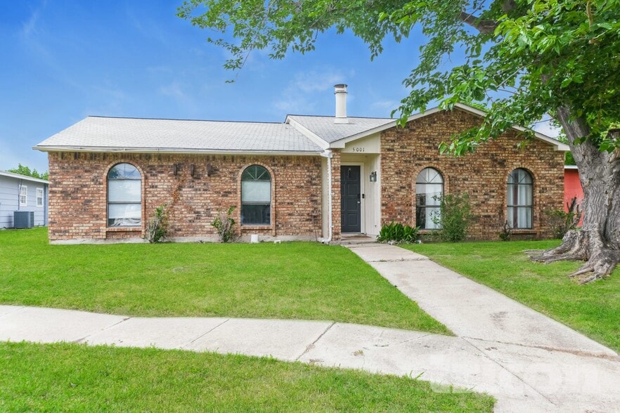 Primary Photo - 5001 Oregon Ct