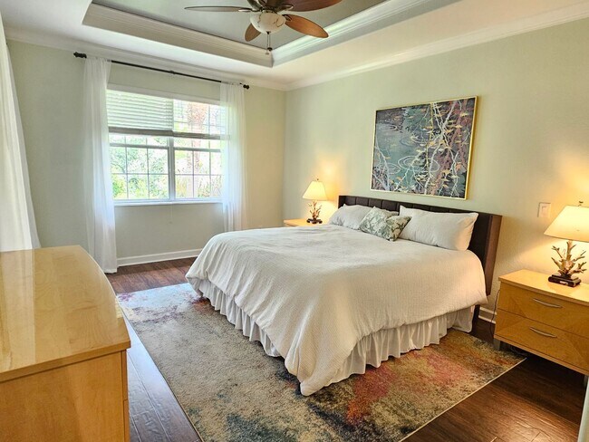 Building Photo - Annual Furnished or Unfurnished 3 Bedroom 2 Bathroom Second Floor Condo in Venetian Golf & River ...
