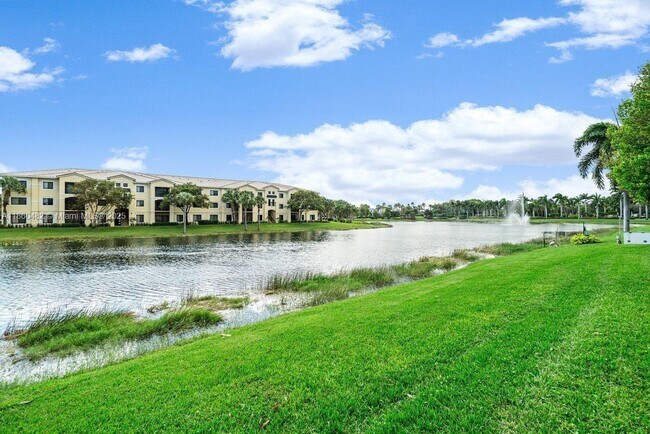 Building Photo - 2813 Grande Pkwy