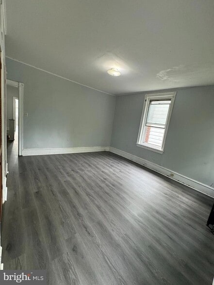 Building Photo - 4660 Castor Ave