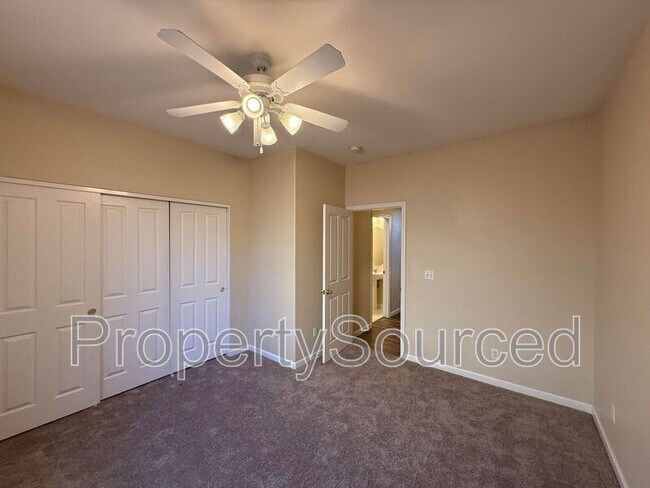 Building Photo - 2080 Picadilly Ct