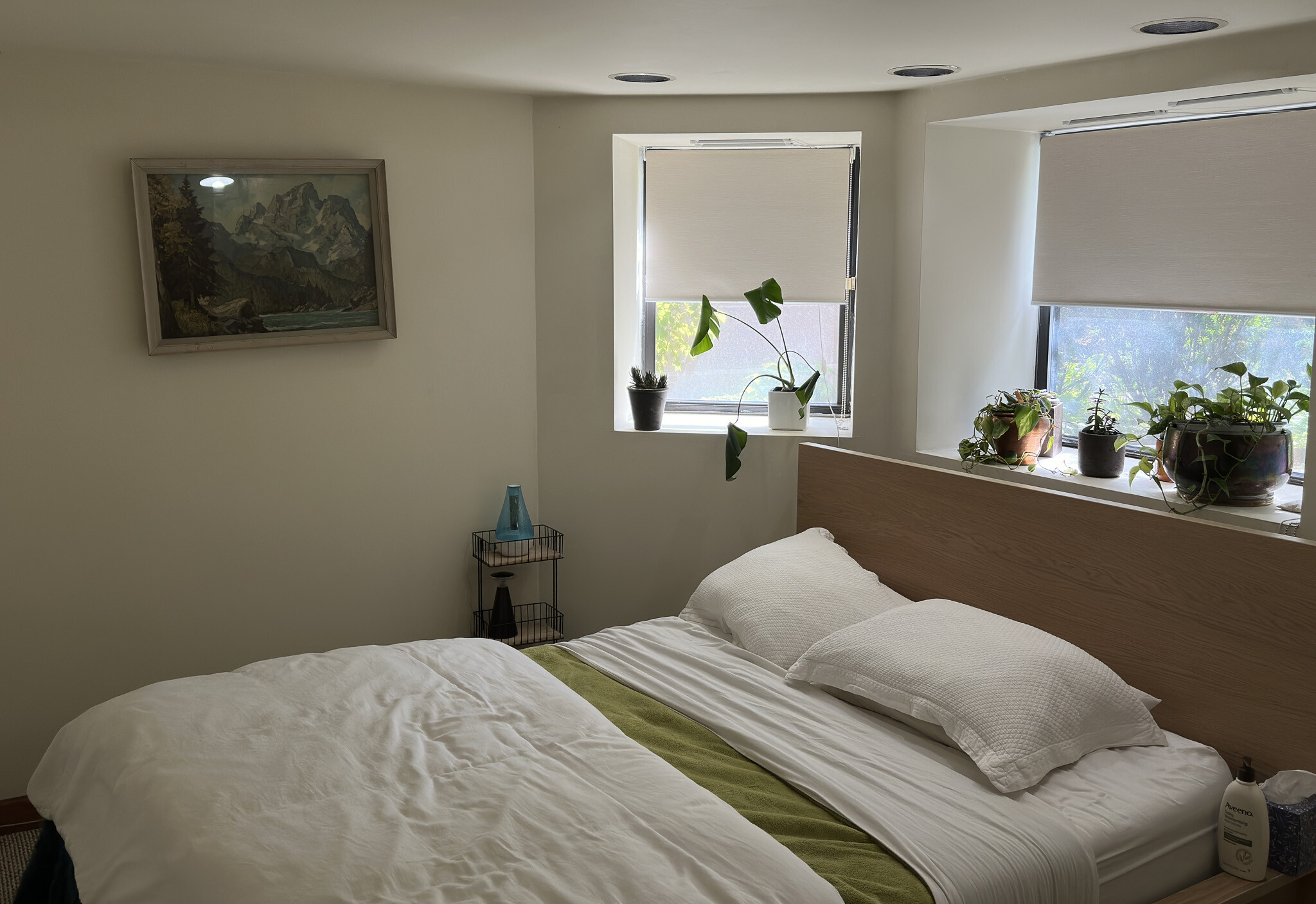 Bedroom - 2217 N Magnolia Ave