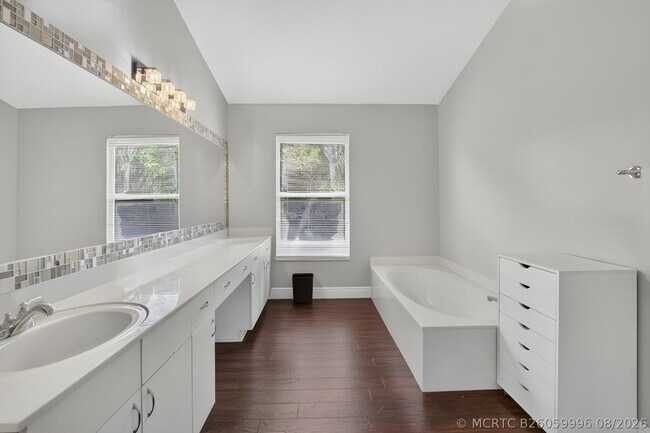 Building Photo - 3870 Sabal Lakes Rd