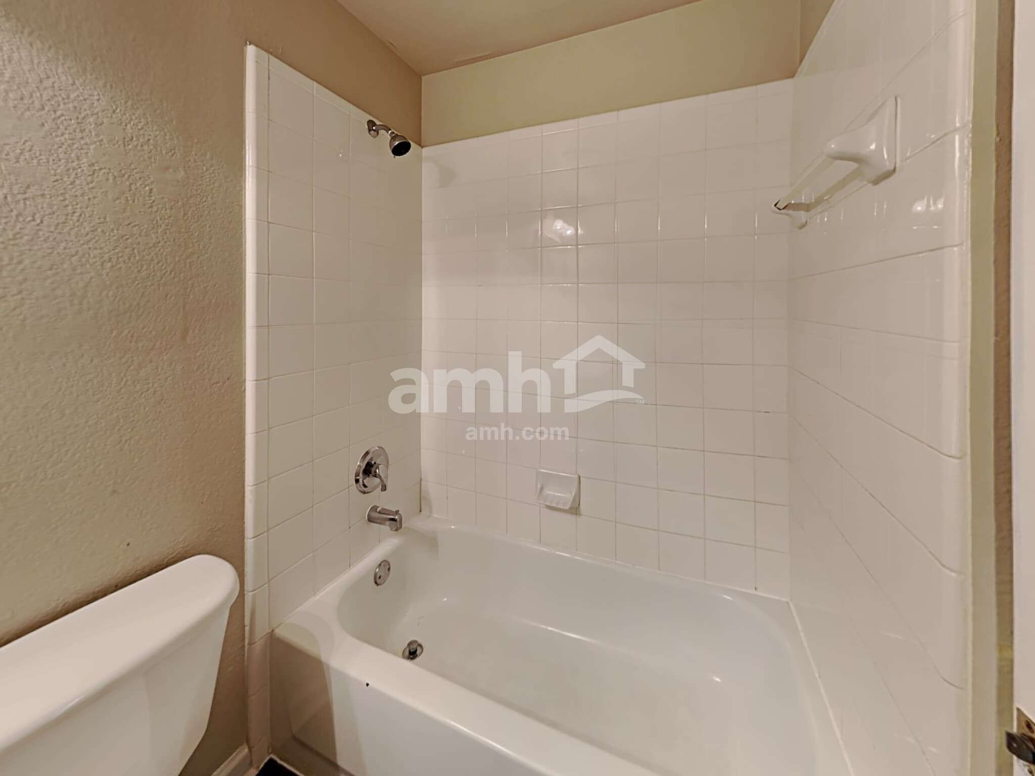 Building Photo - 206 Rock Meadow Trail