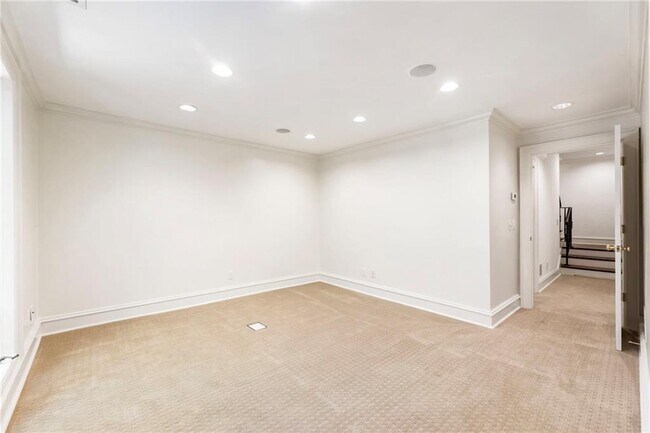 Building Photo - 2485 W Wesley Rd NW