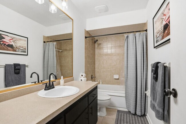 Building Photo - 13609 Heritage Way