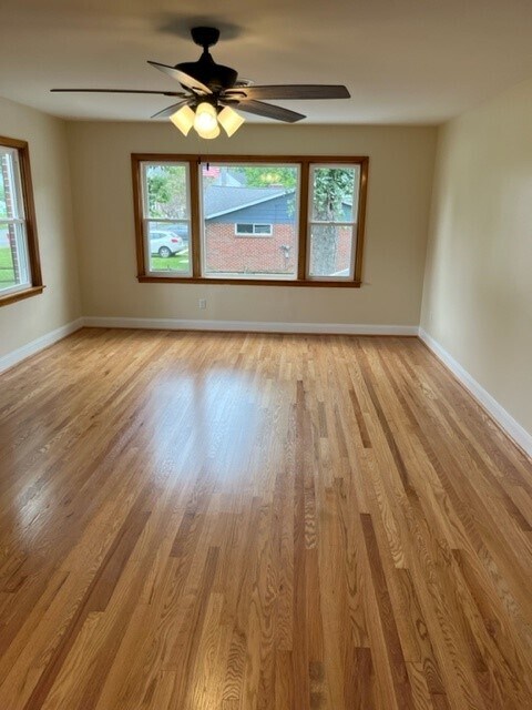 Living Room - 19205 Longmeadow Rd