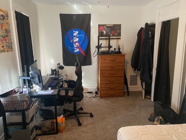 Building Photo - 319 N Charlotte St