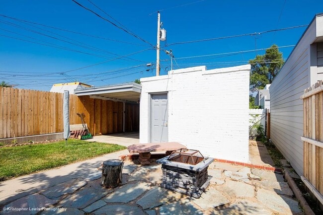 Building Photo - Historic Highlands Gem: Modern Comforts in a Sought-After Neighborhood!