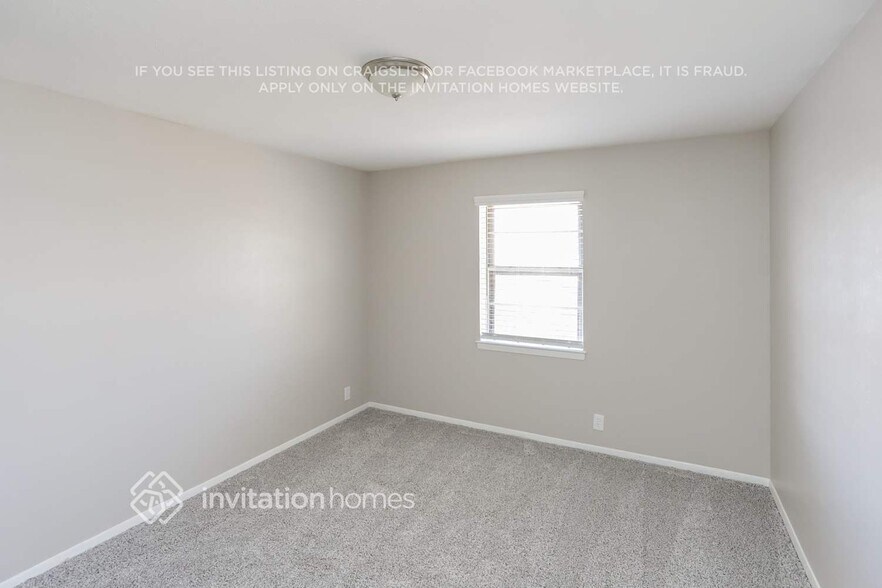 Building Photo - 4857 Shands Dr