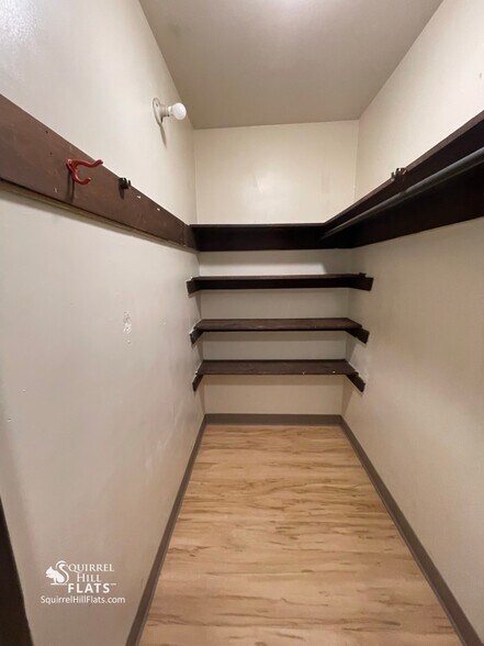 Building Photo - 5712 Phillips Ave