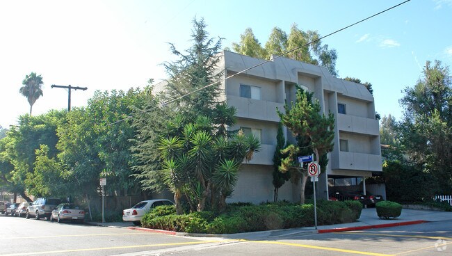 Primary Photo - 3928 Carpenter Ave