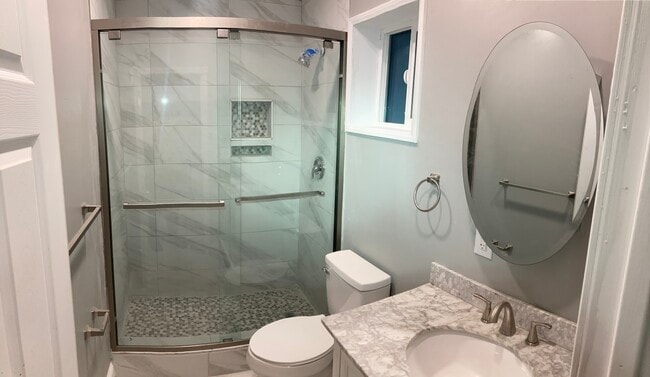 Building Photo - 5426 Denver St