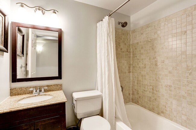 Building Photo - 1871 Newton St NW