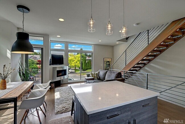 Building Photo - 2611 NW 65th St