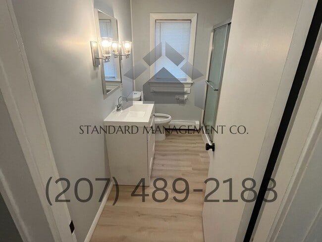 Building Photo - 7 Tardiff St