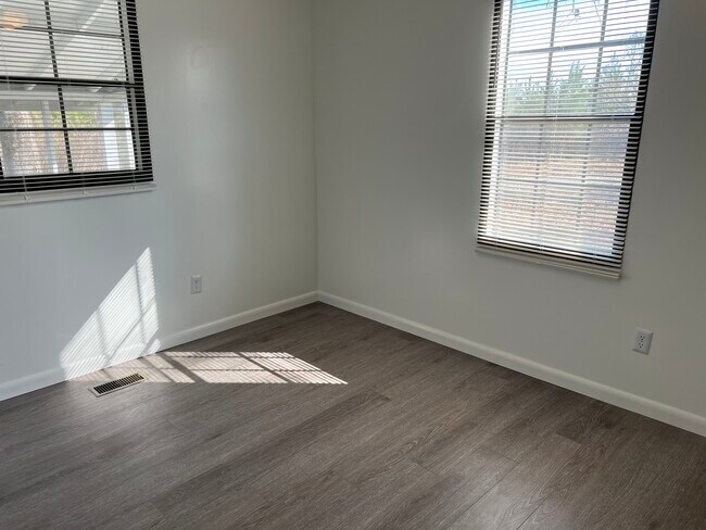 Building Photo - TGProp