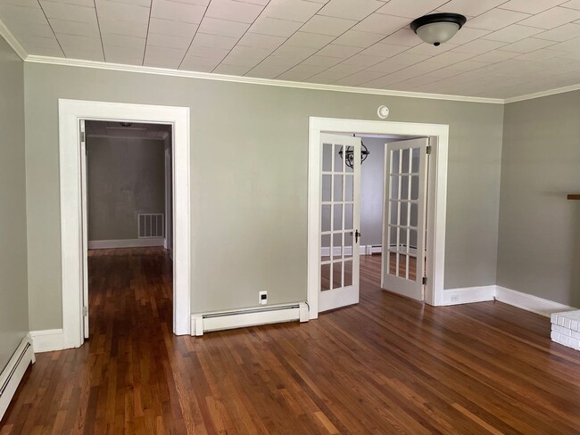Building Photo - Beautiful 3 bed, 1 bath home located in As...