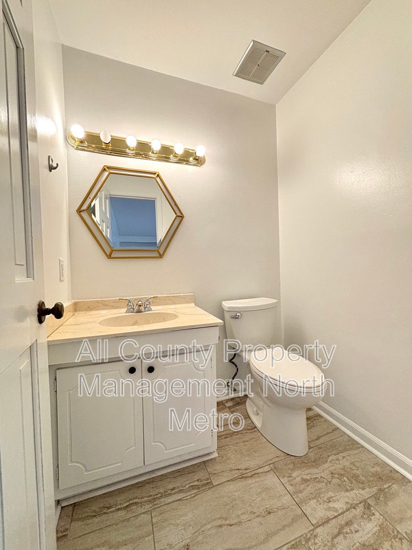 Building Photo - 1273 Becket Dr NE