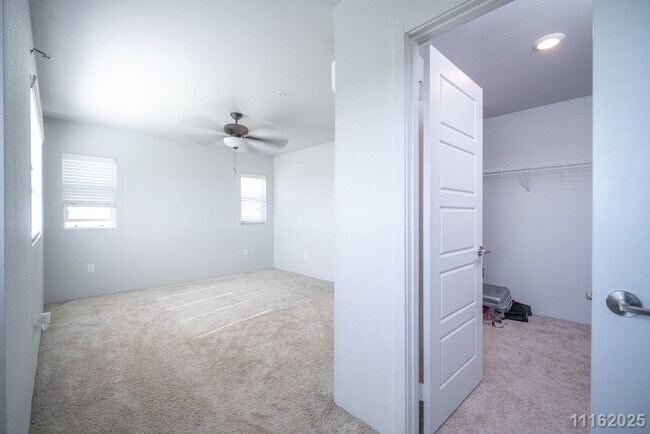 Building Photo - Ho’opili Gem Townhouse – 2-Bed, 2-Bath Ups...